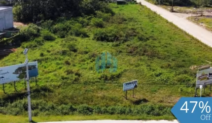 Amplo Terreno de Esquina, Comercial e Industrial, à Beira da Marginal da BR - 101!