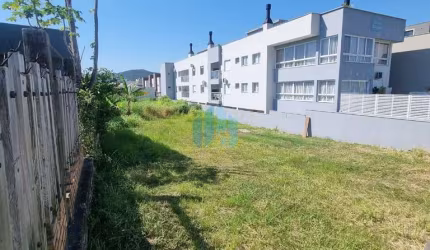 Amplo Terreno Residencial e Comercial, Localizado no Bairro Ferraz, em Garopaba!