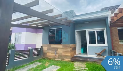 Casa Toda Mobiliada Próxima ao Centro e das Mais Belas Praias de Garopaba!