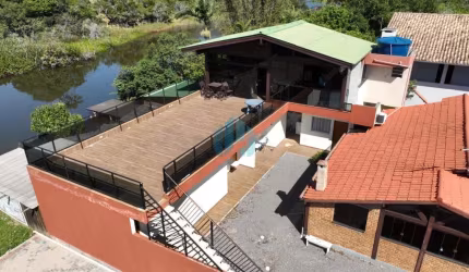 Casa Beira-Rio a 300 m da Praia do Siriú, em Garopaba!