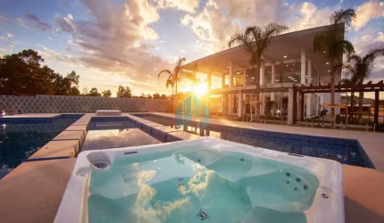 Lote no Condomínio Aqualina Lake Club, com Fundos p/ Lago, Entre as Praias do Rosa, Ibiraquera e Garopaba!
