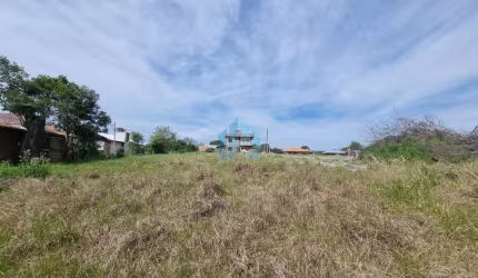 Ótimo Terreno a 150 m da Lagoa de Ibiraquera e 500 m do Centrinho do Rosa!