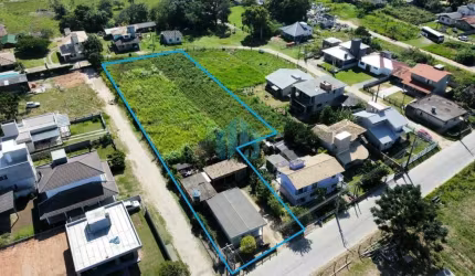 Imóvel em Amplo Terreno, no Bairro Areias de Palhocinha, Uma das Melhores Áreas p/ Empreendimento, em Garopaba!