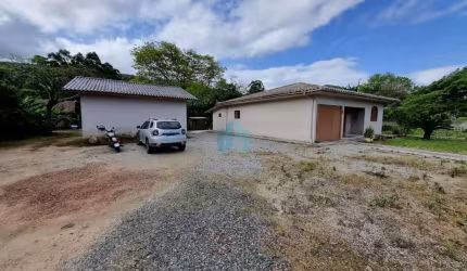 Sítio com 1 Hectare de Terreno, Localizado em Imaruí.