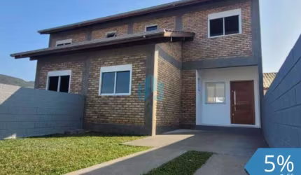 Belo Sobrado Localizado no Bairro Areias de Palhocinha, em Garopaba!