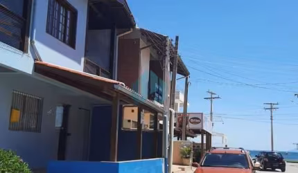 Pousada a 60 m da Praia Central de Garopaba, no Centro da Cidade!