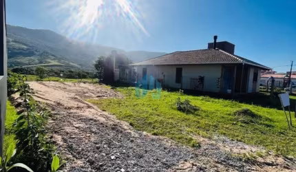 Ótimo Terreno Localizado no Loteamento Pedra Branca, em Garopaba, ao Lado do Centro da Cidade!
