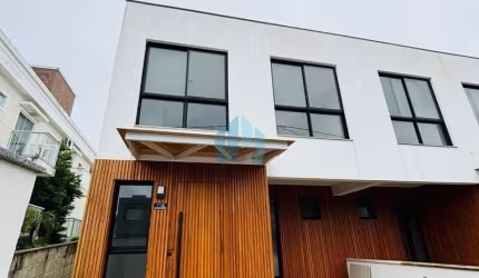 Lindo Sobrado com Ótimo Padrão de Acabamento, Residencial Due Colline, Ambrósio | Garopaba - SC