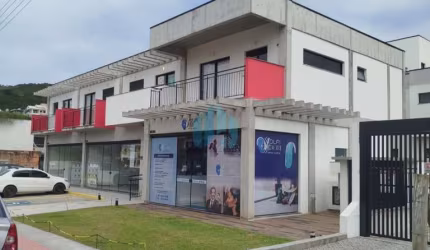 Belo Apartamento Novo, a Poucos Metros da Praia Central, Centro | Garopaba - SC