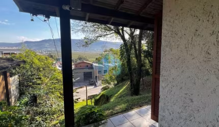 Casa em Amplo Terreno, Palhocinha | Garopaba - SC