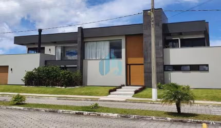Bela Casa de Alto Padrão, em Condomínio Fechado, a 3 km da Praia Central, Condomínio Garopaba Internacional, Palhocinha | Garopaba - SC