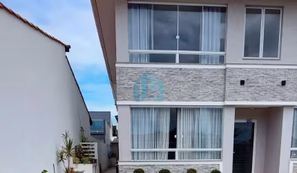 Belo Apartamento Térreo Localizado a 150 m do Mar, Praia do Sonho | Palhoça - SC