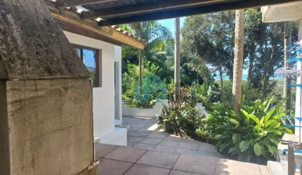 Casa a 1,5 km da Praia do Siriú, com Linda Vista, em Meio a Natureza, Costa de Macacu | Garopaba - SC