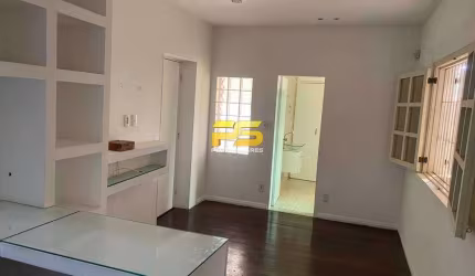 Casa 12x30 com 03 Quartos em Belo Horizonte para venda por 950.000,00 e locação por 5.000,00 mensal