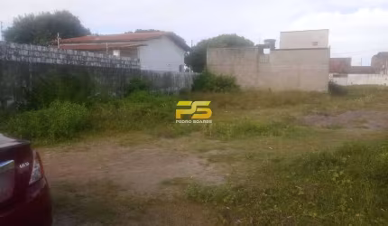 Terreno á venda em Luceana