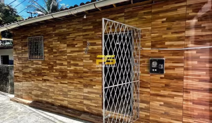 Alugo casa mobiliada em Miramar