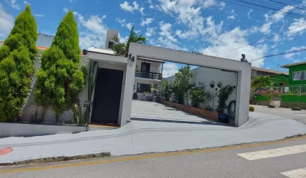 Casa à venda com piscina e varanda gourmet no Bela vista São José