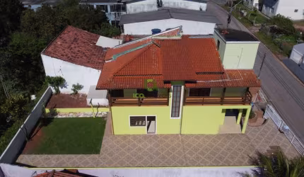 Casa para venda aceita apartamento como parte pagamento casa com vista para o mar, 3 quartos, suíte, varanda, quintal amplo, aceita financiamento