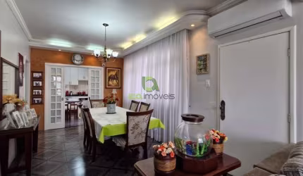 Vende-se Casa no Bairro Ipiranga, São José, SC