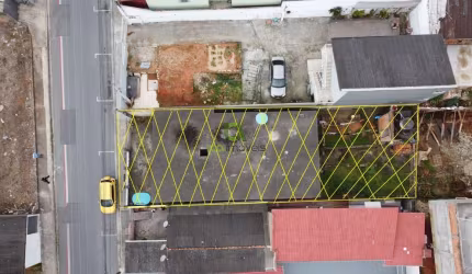 Terreno de 300m² com Escritura Pública em Barreiros São José e Casa em construção