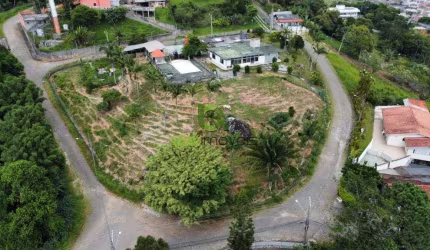 Venda Excepcional: Espaçosa Casa de 220 m² num terreno de 4.925m² com Vista Panorâmica para o mar e 5 Ilhas