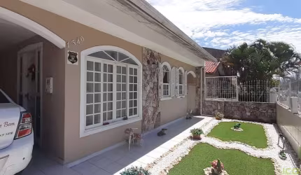 CASA 03 DORMITÓRIOS COM SUÍTE EM SÃO JOSÉ