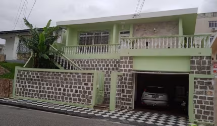 CASA A VENDA EM BARREIROS, SÃO JOSÉ, SC