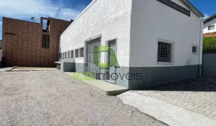 ÓTIMO GALPÃO PARA LOCAÇÃO COMERCIAL