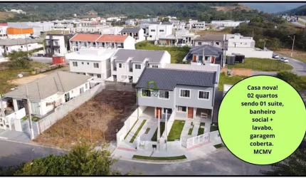 Casa nova tipo sobrado à venda, 89m² privativos, 3 vagas, suíte, acabamento premium e terreno amplo! Financiáveis e prontas para morar!