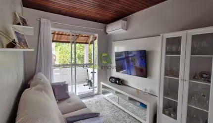 Imperdível: Casa à venda em São José-SC, bairro Real Parque, 2 quartos, 1 sala, 140m² de área.