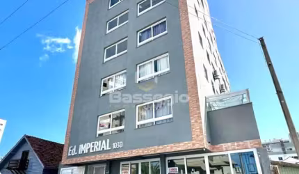 EXCELENTE APARTAMENTO NO CENTRO DA CIDADE