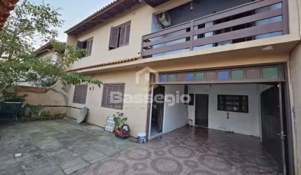 Sobrado com 06 Dorm em Tramandai