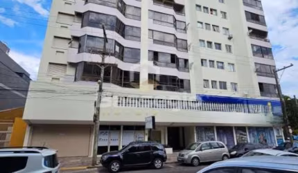APARTAMENTO DE 3 QUARTOS NO CENTRO DE TRAMANDAÍ