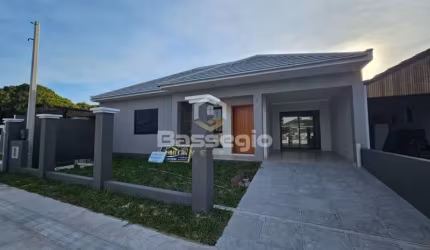 CASA NOVA COM 3 QUARTOS EM NOVA TRAMANDAÍ