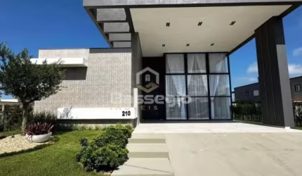 CASA NO CONDOMINIO MARITIMO COM 4 QUARTOS