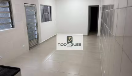 Casa com 2 dormitórios para alugar, 151 m² por R$ 1.600/mês - Vila Alice - Diadema/SP