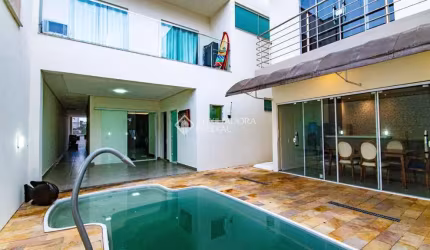 Casa com 4 quartos à venda na Rua José Maximiliano de Andrade, 764, Gravata, Navegantes, 227 m2 por R$ 990.000