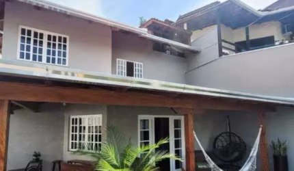Casa com 3 quartos à venda na Flamingo, 12, Ariribá, Balneário Camboriú, 178 m2 por R$ 2.800.000