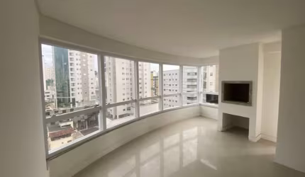 Apartamento com 3 quartos à venda na Rua 981, 196, Centro, Balneário Camboriú, 137 m2 por R$ 2.400.000