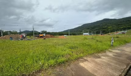 Terreno à venda na Rua Rio Amazonas, 1, Rio Pequeno, Camboriú, 300 m2 por R$ 450.000