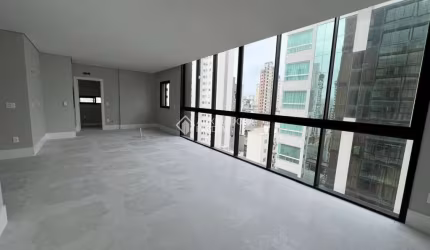 Apartamento com 4 quartos à venda na Rua 600, 250, Centro, Balneário Camboriú, 135 m2 por R$ 2.700.000