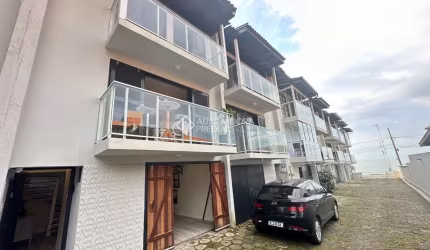 Casa em condomínio fechado com 2 quartos à venda na Rua Juvêncio Tavares do Amaral, 590, Cabeçudas, Itajaí, 112 m2 por R$ 1.890.000