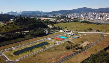 Terreno em condomínio fechado à venda na Avenida João Da Costa, 1764, Rio do Meio, Camboriú, 919 m2 por R$ 1.746.898