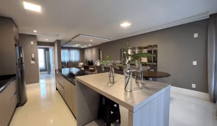 Apartamento com 3 quartos à venda na Rua Isidoro Caetano, 212, Pioneiros, Balneário Camboriú, 163 m2 por R$ 2.500.000