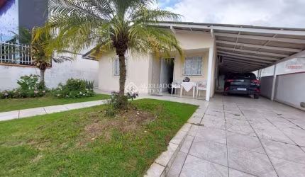Casa com 3 quartos à venda na Bogotá, 123, Santa Regina, Camboriú, 100 m2 por R$ 750.000