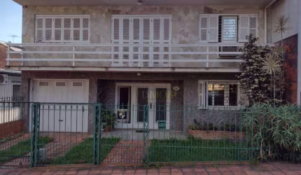 Sobrado para alugar, 248 m² por R$ 5.223,00/mês - Centro - Gravataí/RS