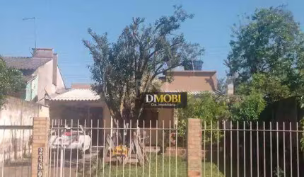 Casa bem localizada para Comércio também!