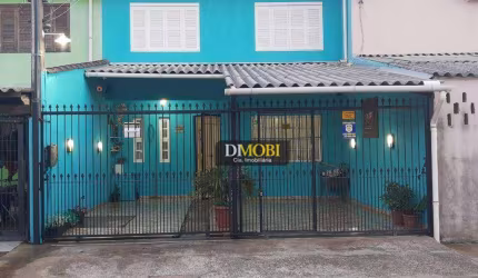 Sobrado à venda, 64 m² por R$ 255.000,00 - Águas Mortas - Gravataí/RS