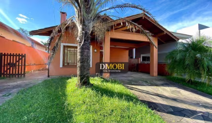 Linda casa com piscina no Villa Luchese