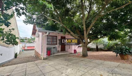 Casa com Pátio na Auxiliadora Gravataí